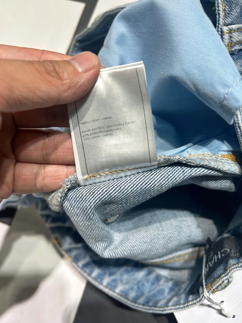 Chanel Jeans Classic 110654