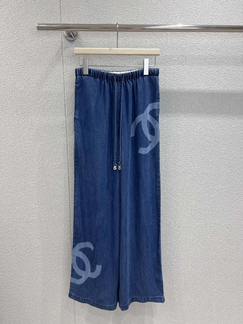 Minimalist Chanel Jeans 110682