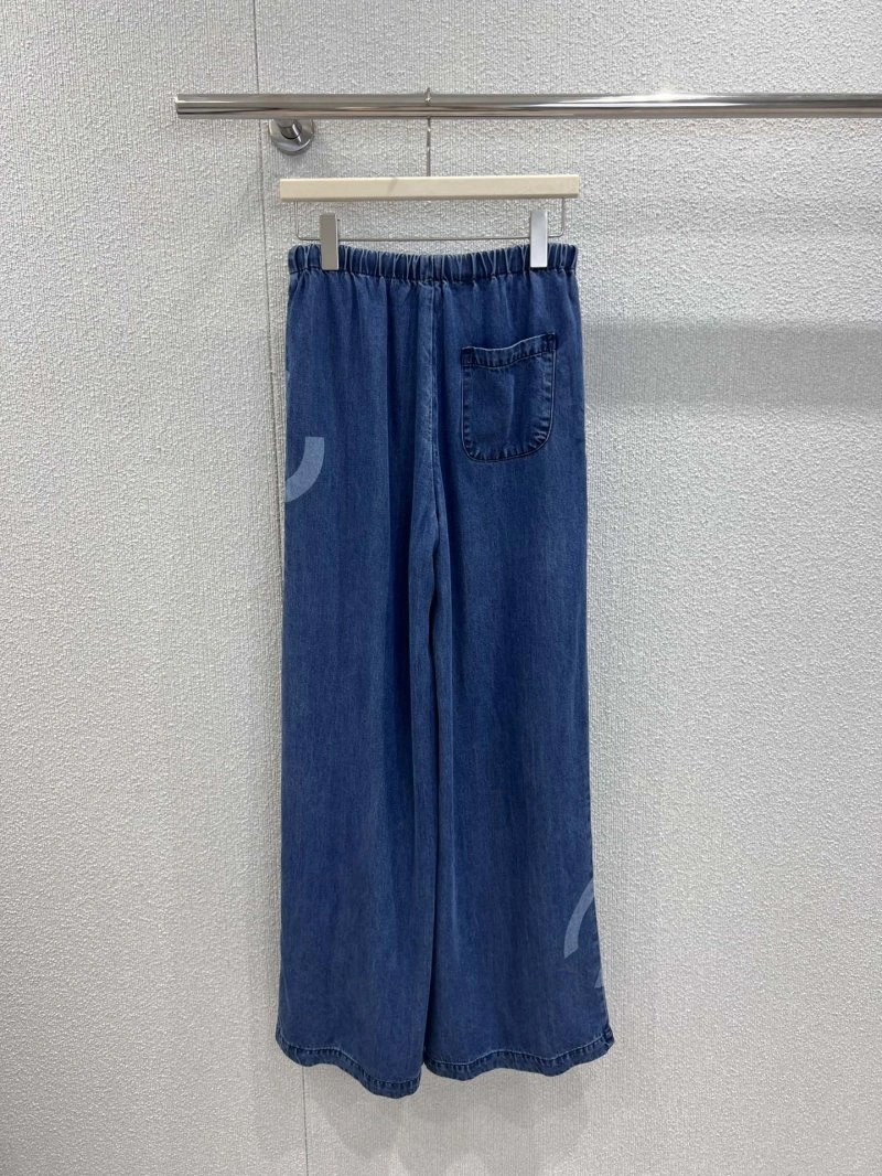 Minimalist Chanel Jeans 110682
