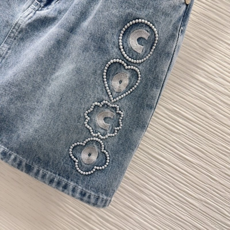 Practical Chanel Jeans 110653