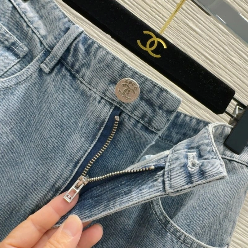 Practical Chanel Jeans 110653