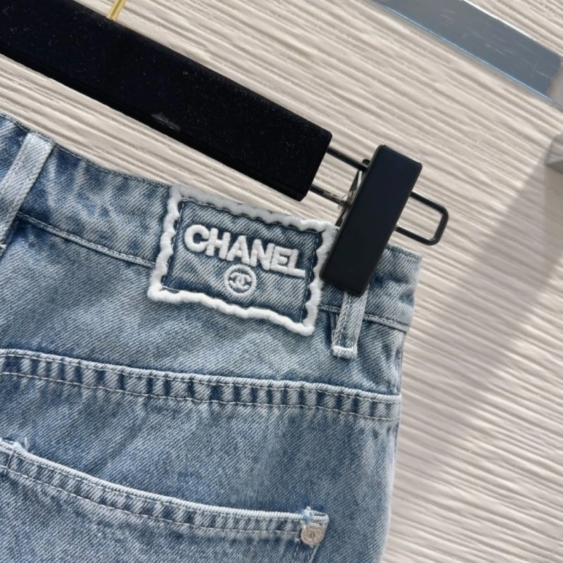 Practical Chanel Jeans 110653