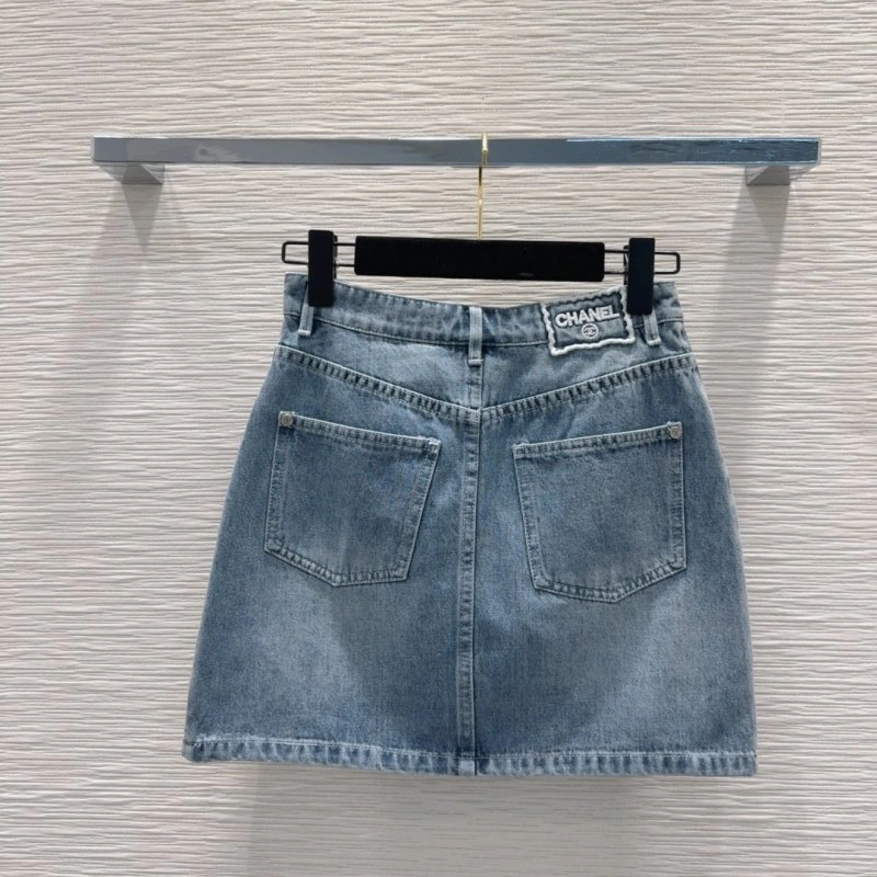 Practical Chanel Jeans 110653