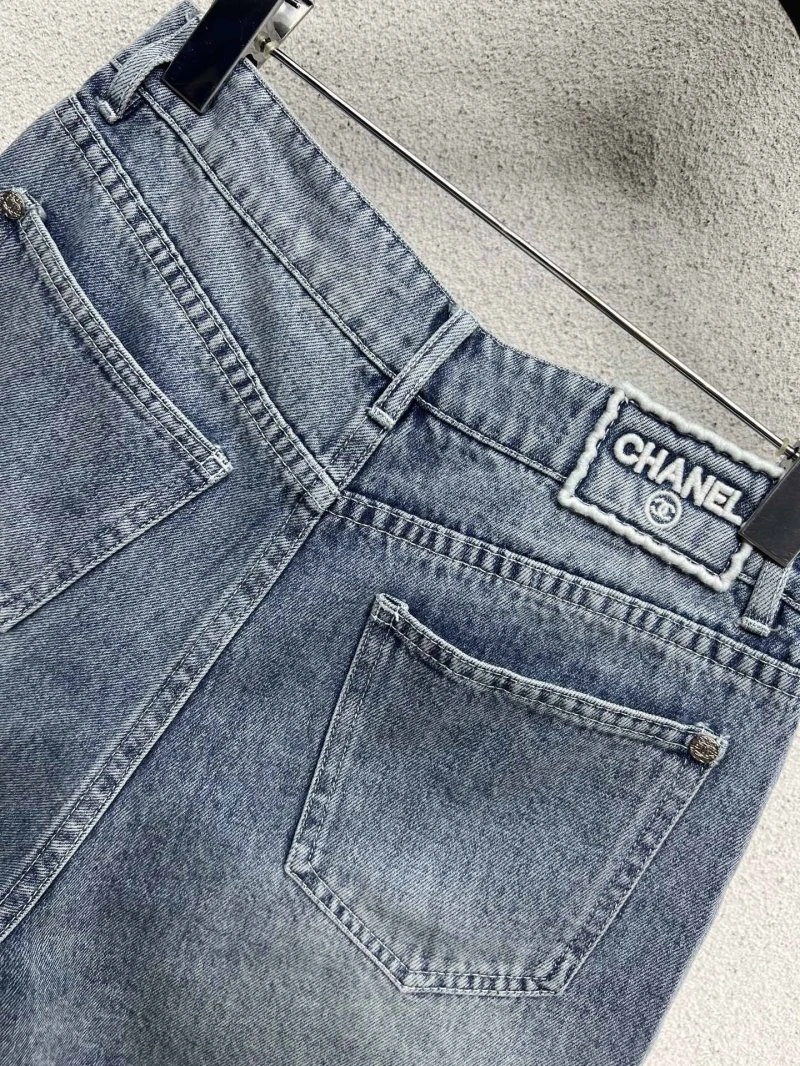 ModernLook Chanel Jeans 110660