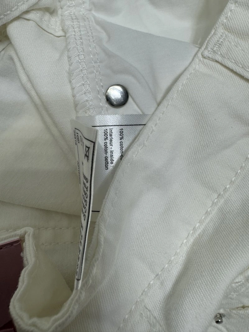 SoftTouch Chanel Jeans 110649