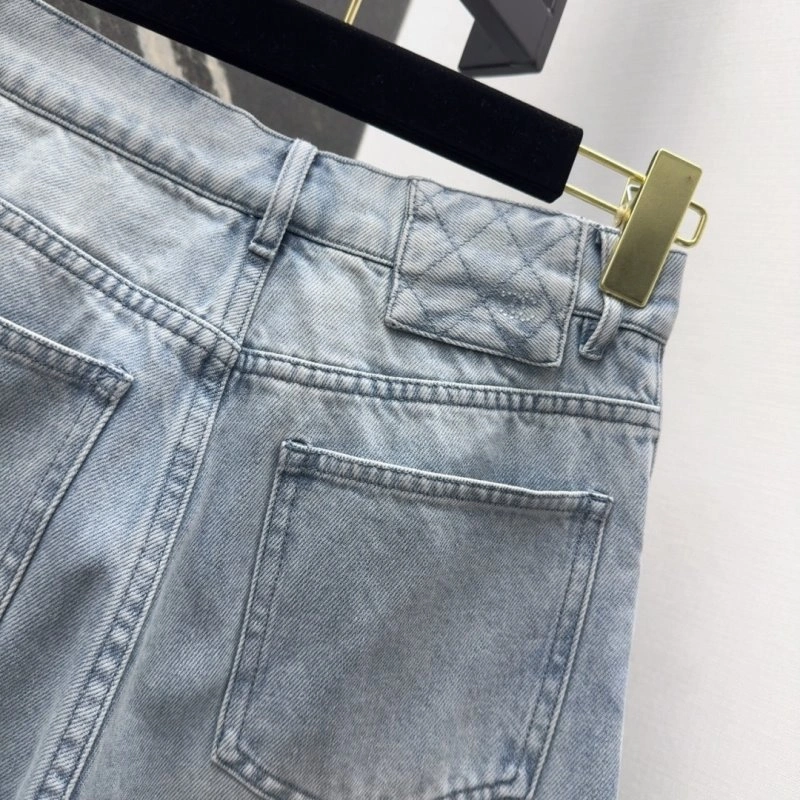 Sophisticated Chanel Jeans 110626
