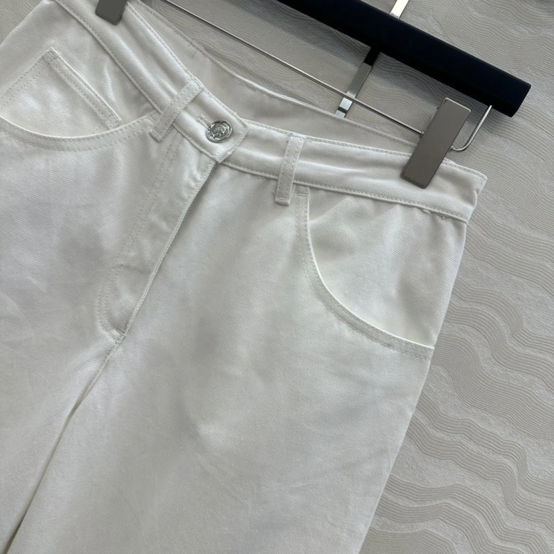 Chanel Jeans Sporty 110639