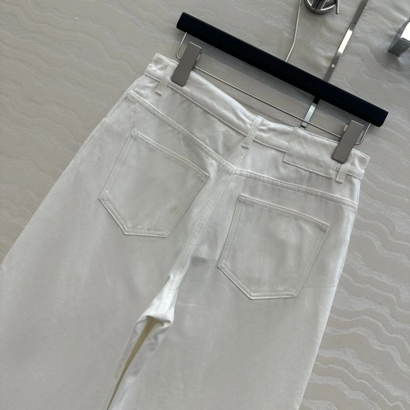Chanel Jeans Sporty 110639