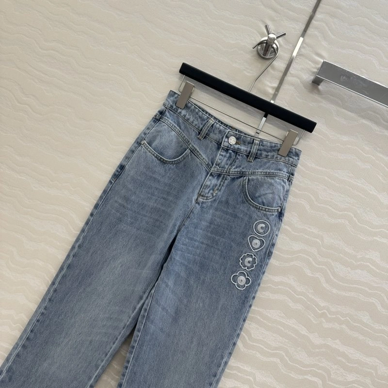 Neat Chanel Jeans 110641