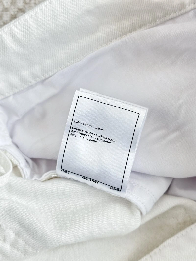 Chanel Jeans Sleek 110627