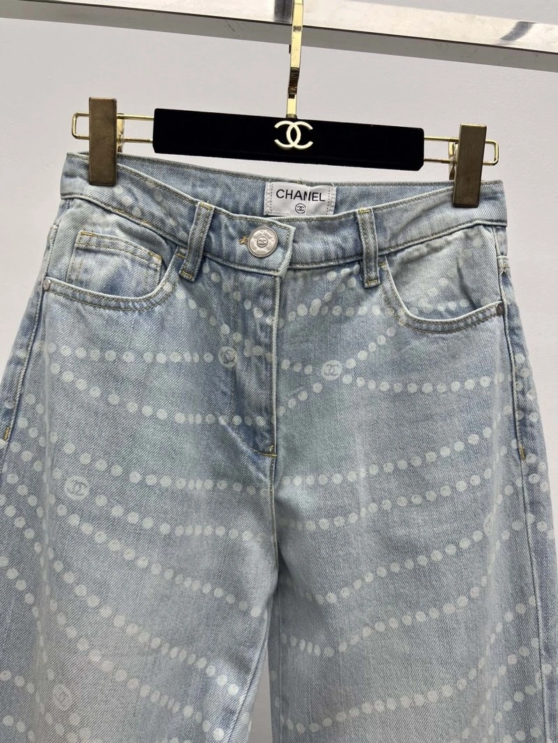 Chanel Jeans TravelReady 110620