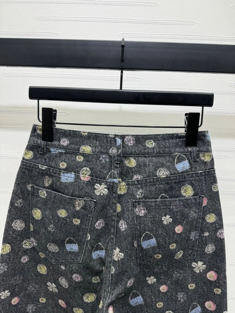 TechFriendly Chanel Jeans 110640