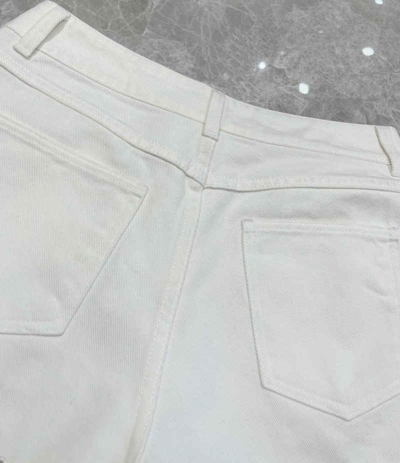 Chanel Jeans Sporty 110643