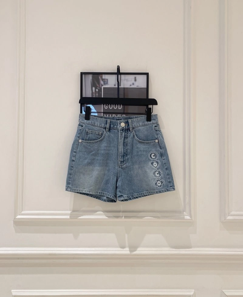 Chanel Jeans Comfortable 110625