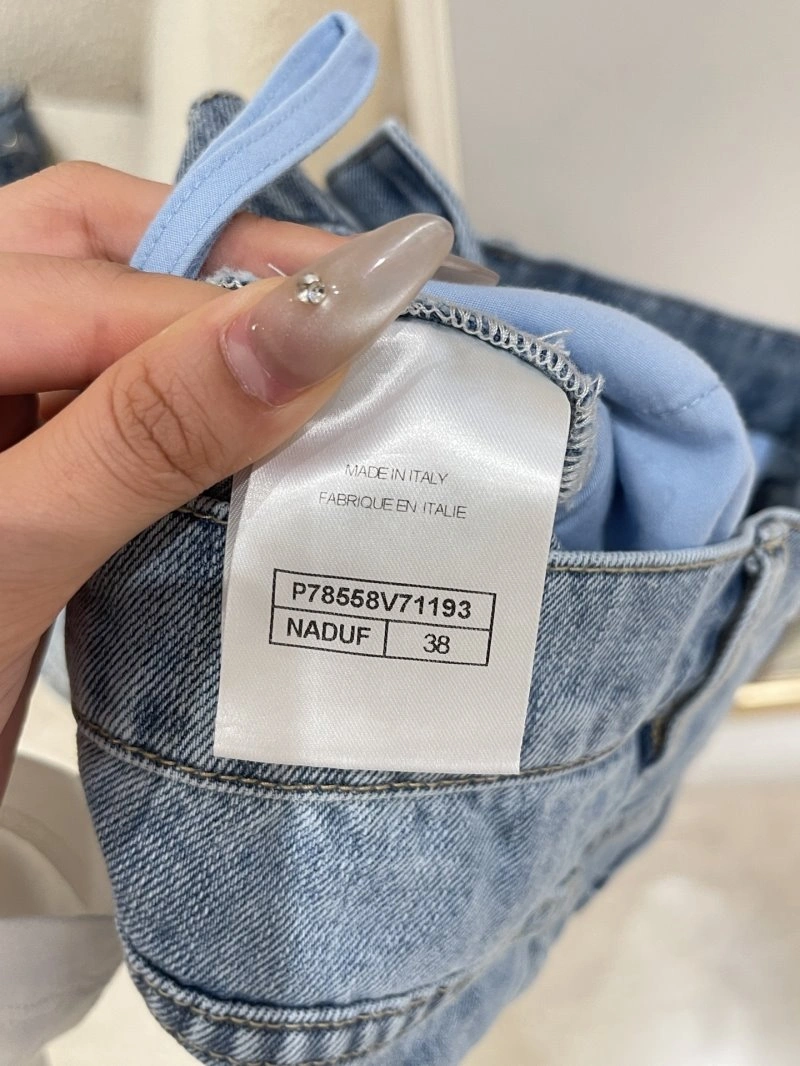 Chanel Jeans Comfortable 110625
