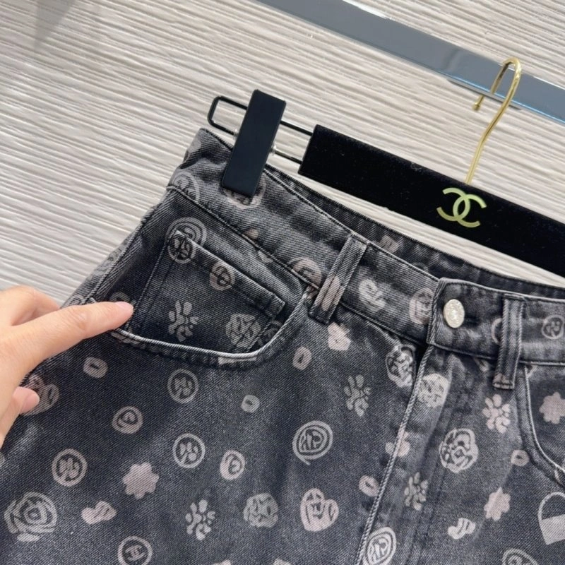 Tailored Chanel Jeans 110615