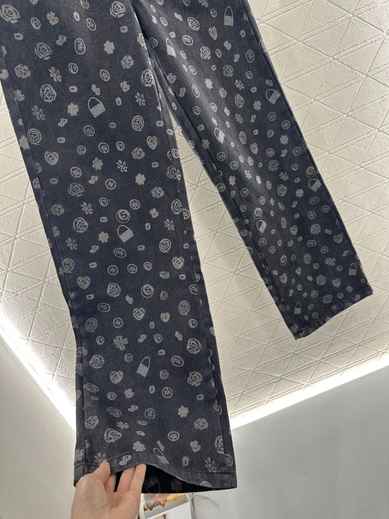 Chanel Jeans Snug 110611