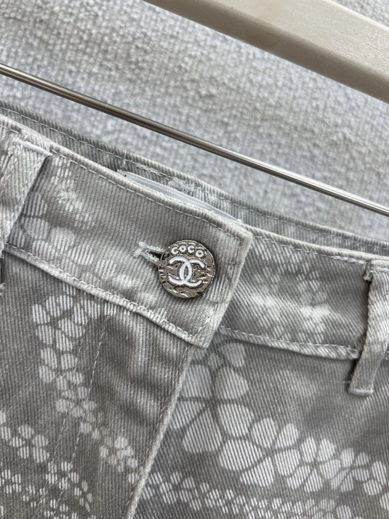 Chanel Jeans Trendsetting 110582