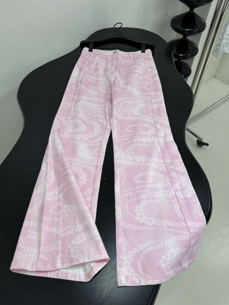 MoistureWicking Chanel Jeans 110598