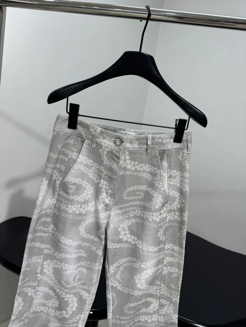 Casual Chanel Jeans 110593