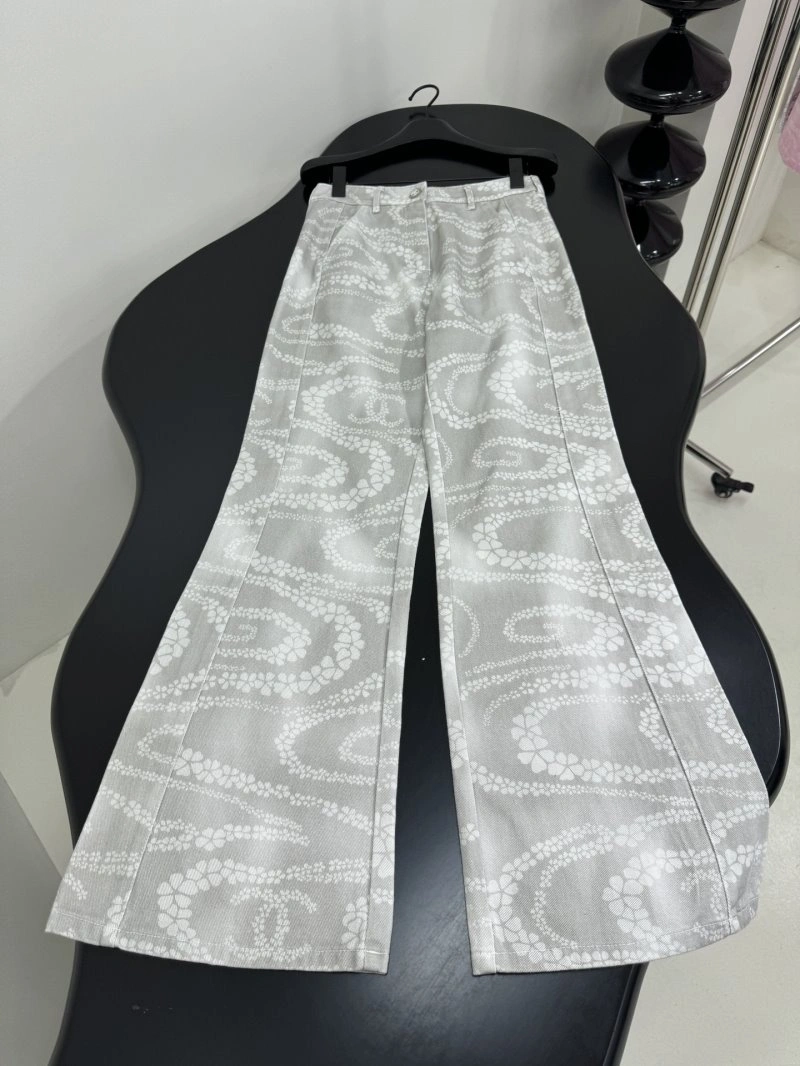 Casual Chanel Jeans 110593