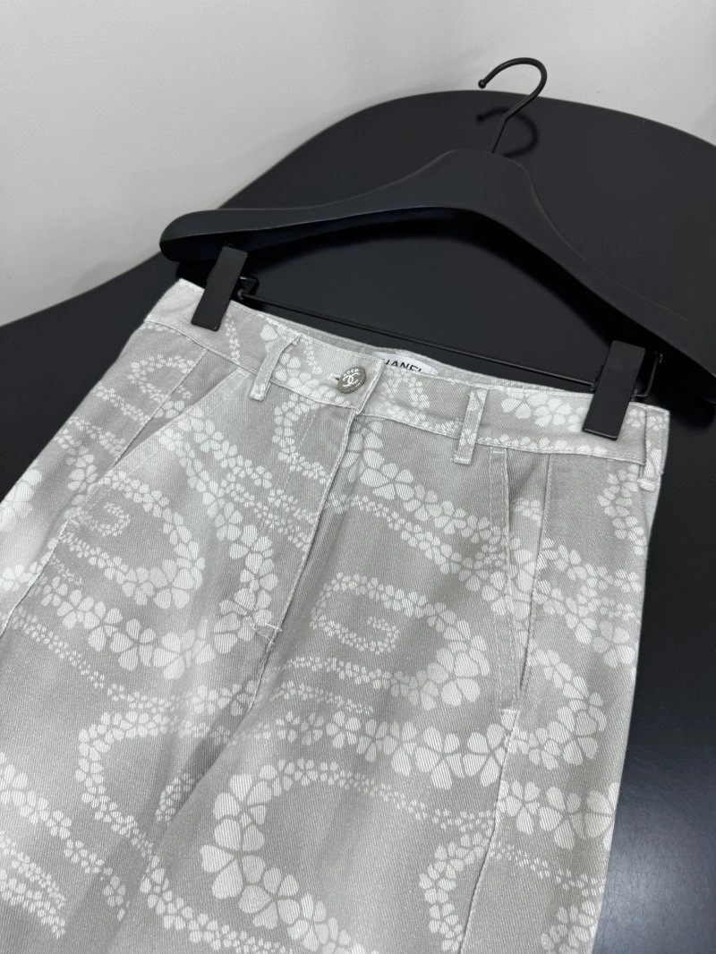 Casual Chanel Jeans 110593