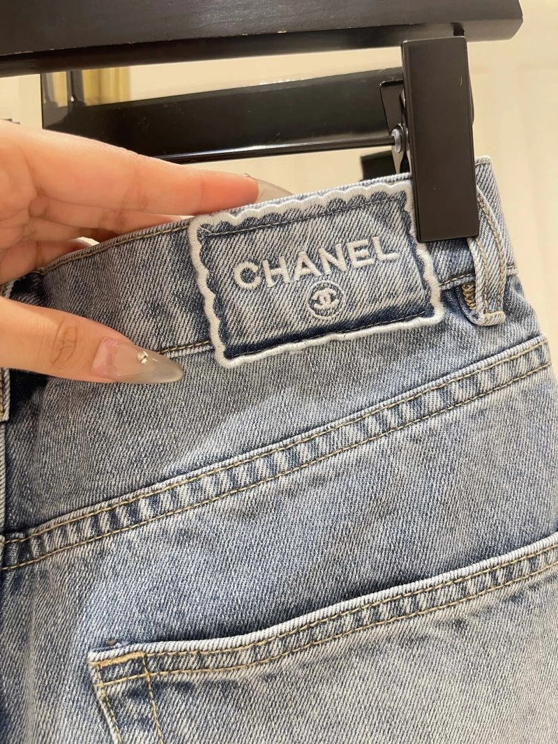Chanel Jeans Minimalist 110602