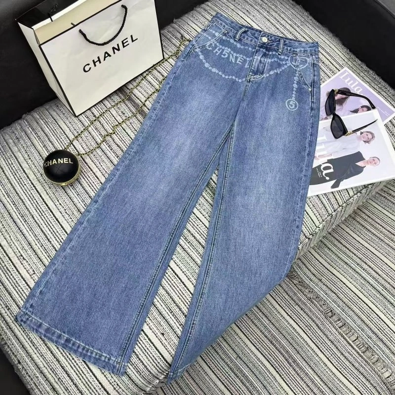 Chanel Jeans Comfortable 110601