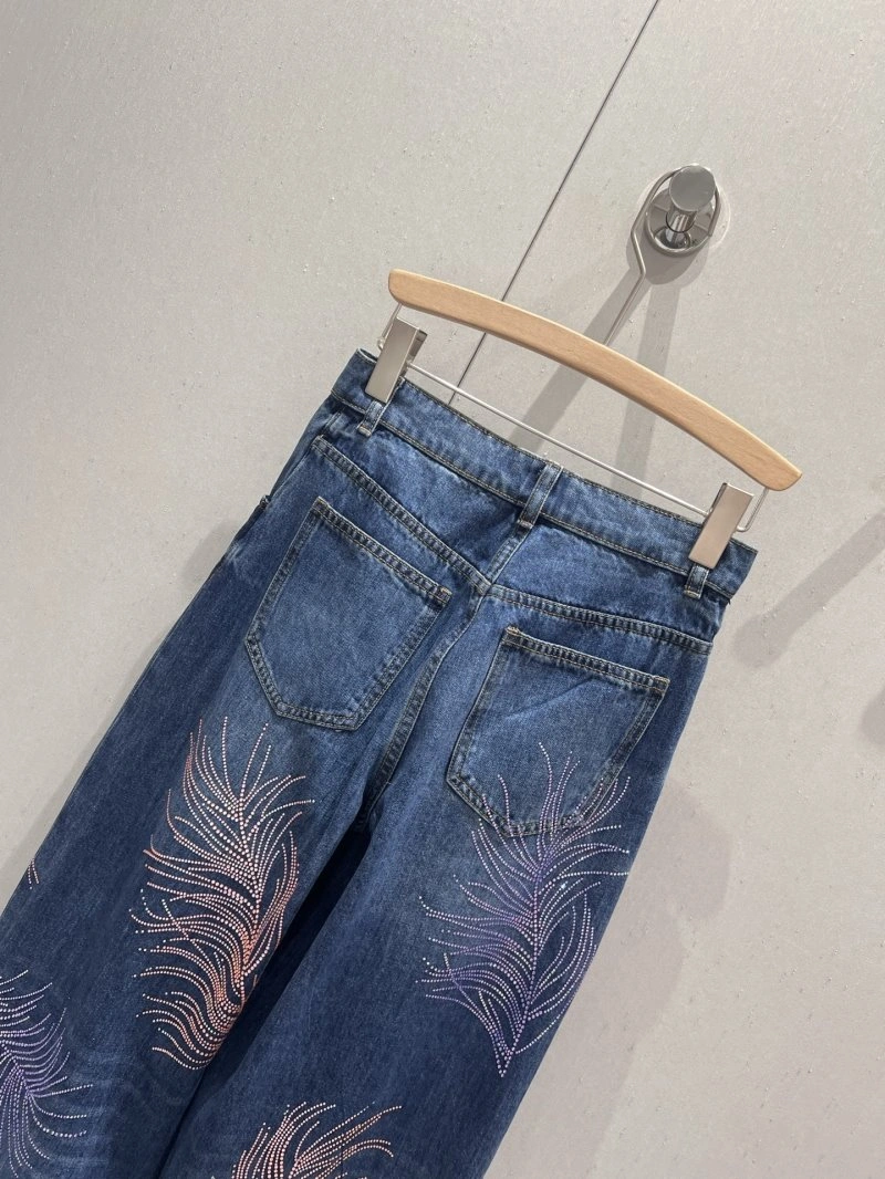 Unique Chanel Jeans 108229