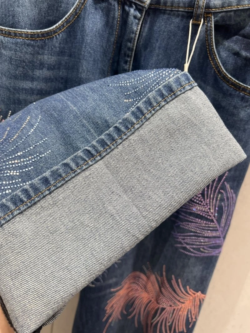 Unique Chanel Jeans 108229