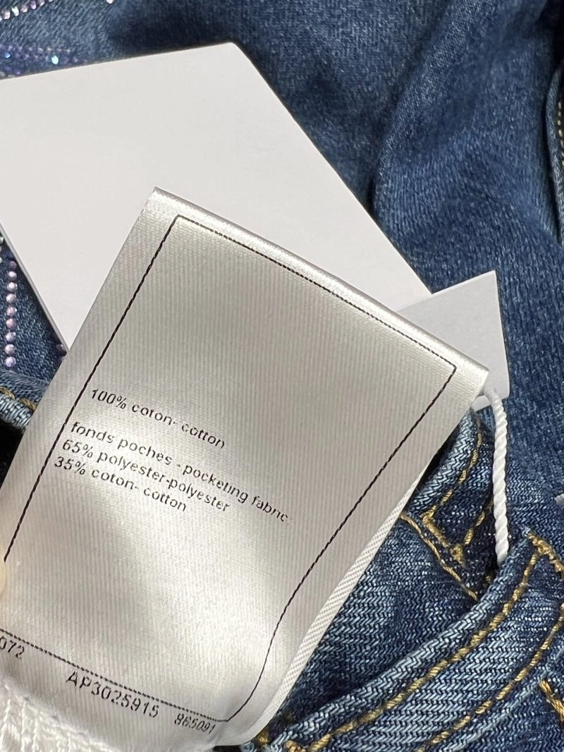Unique Chanel Jeans 108229