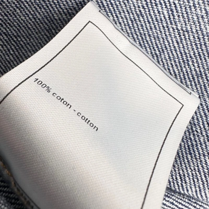 WellDesigned Chanel Jeans 108224