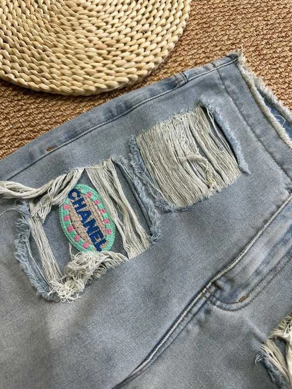 TechFriendly Chanel Jeans 108222