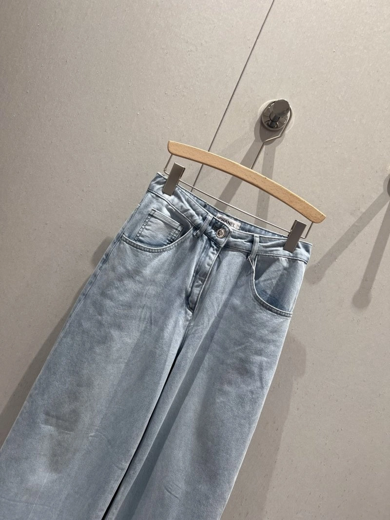 Chanel Jeans TimelessDesign 108220