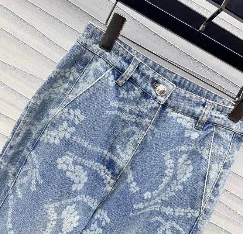 FlexibleFit Chanel Jeans 108189