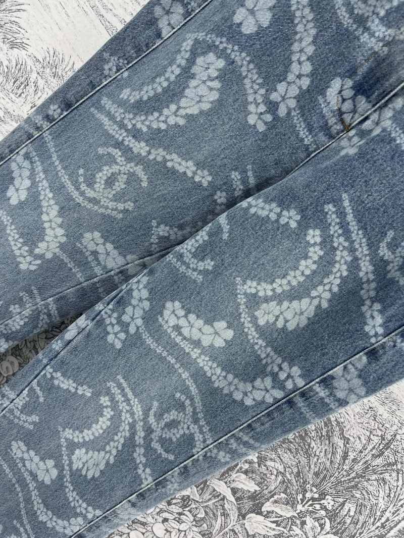 Chanel Jeans Practical 108194