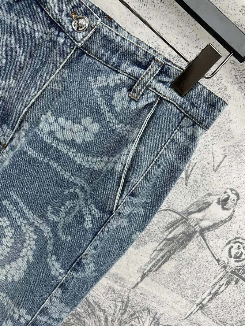 Chanel Jeans Practical 108194