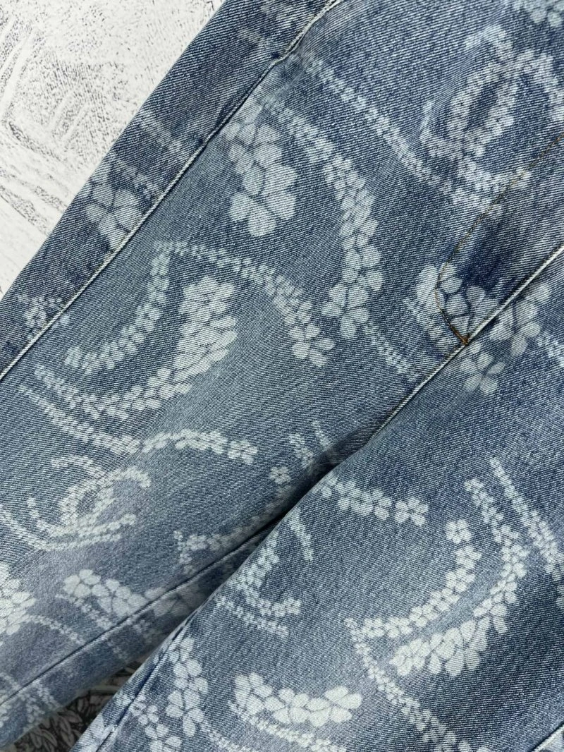 Chanel Jeans Practical 108194