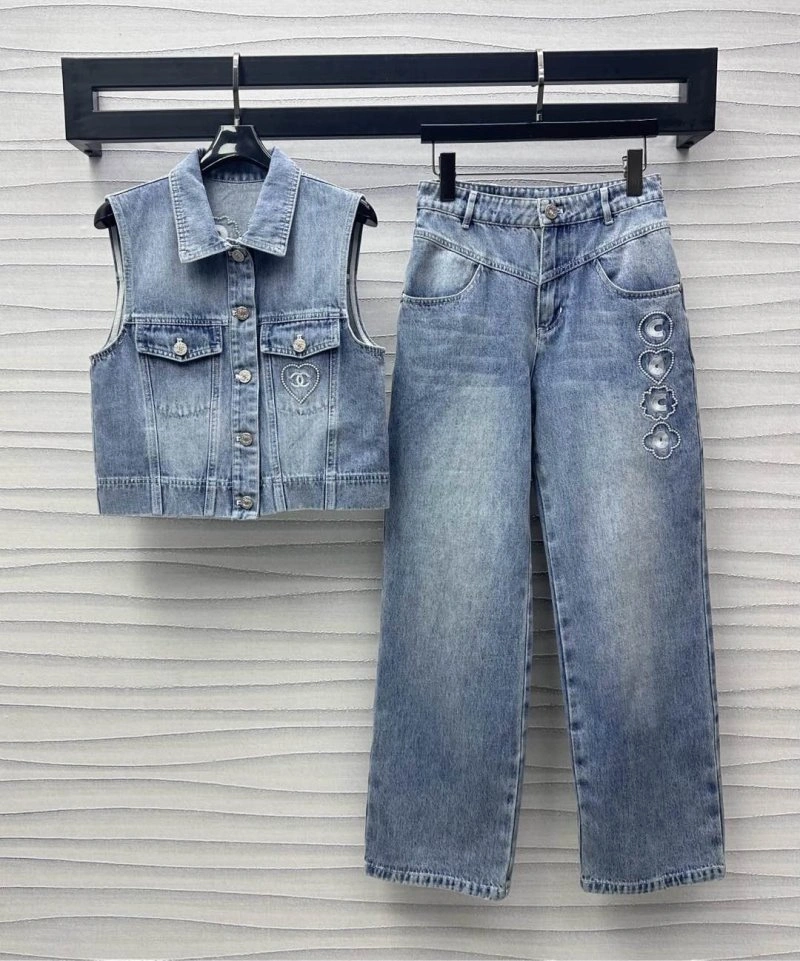 Tailored Chanel Jeans 108192