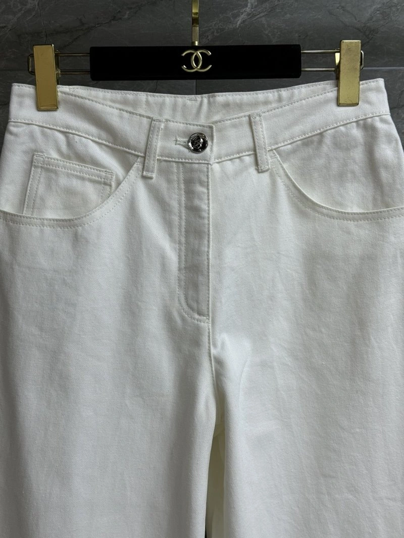 Tailored Chanel Jeans 108214