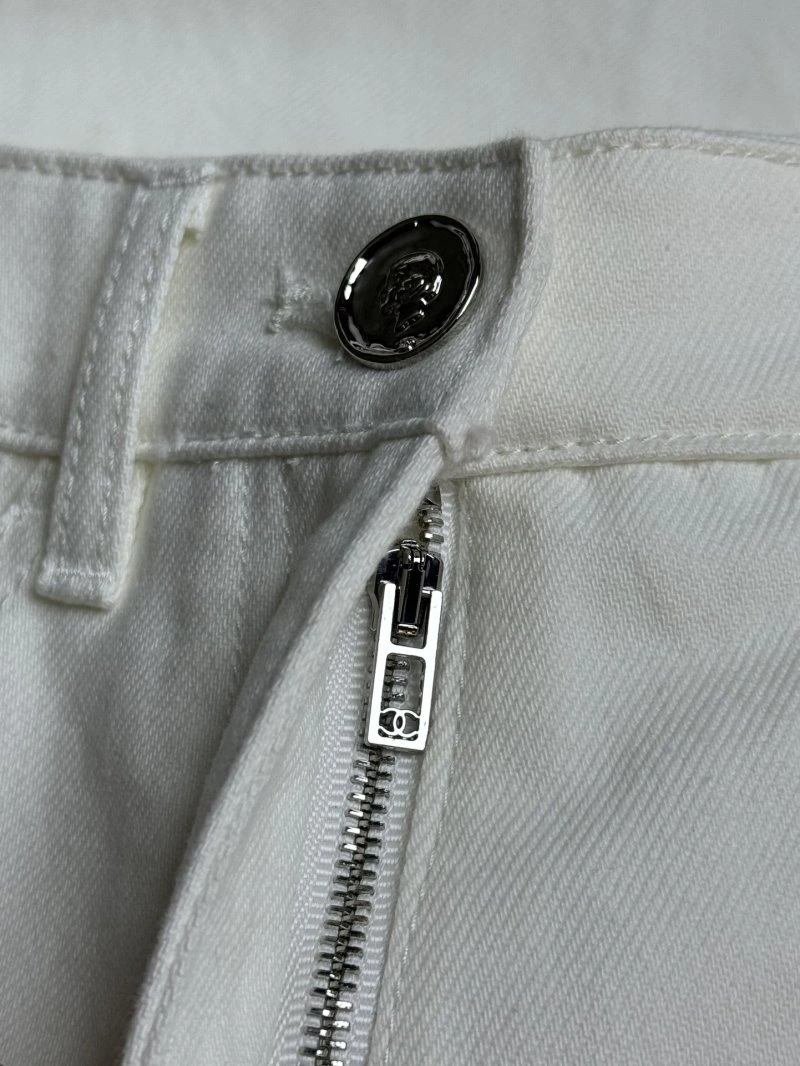 Tailored Chanel Jeans 108214