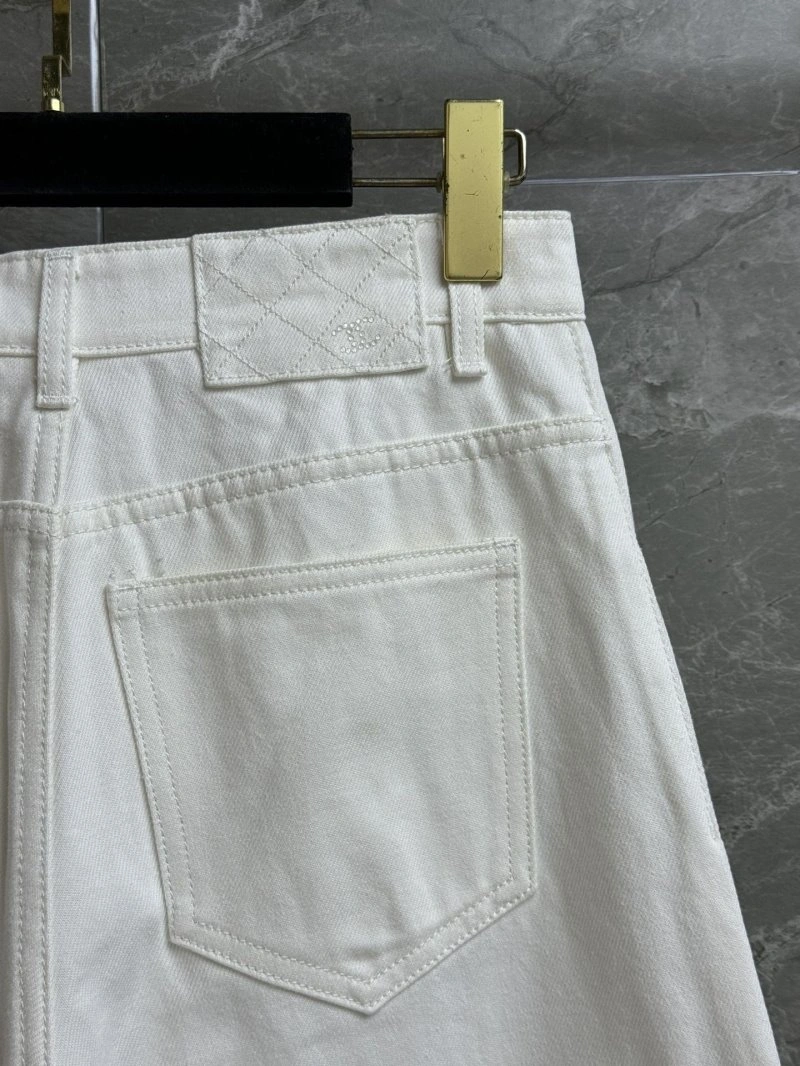 Tailored Chanel Jeans 108214
