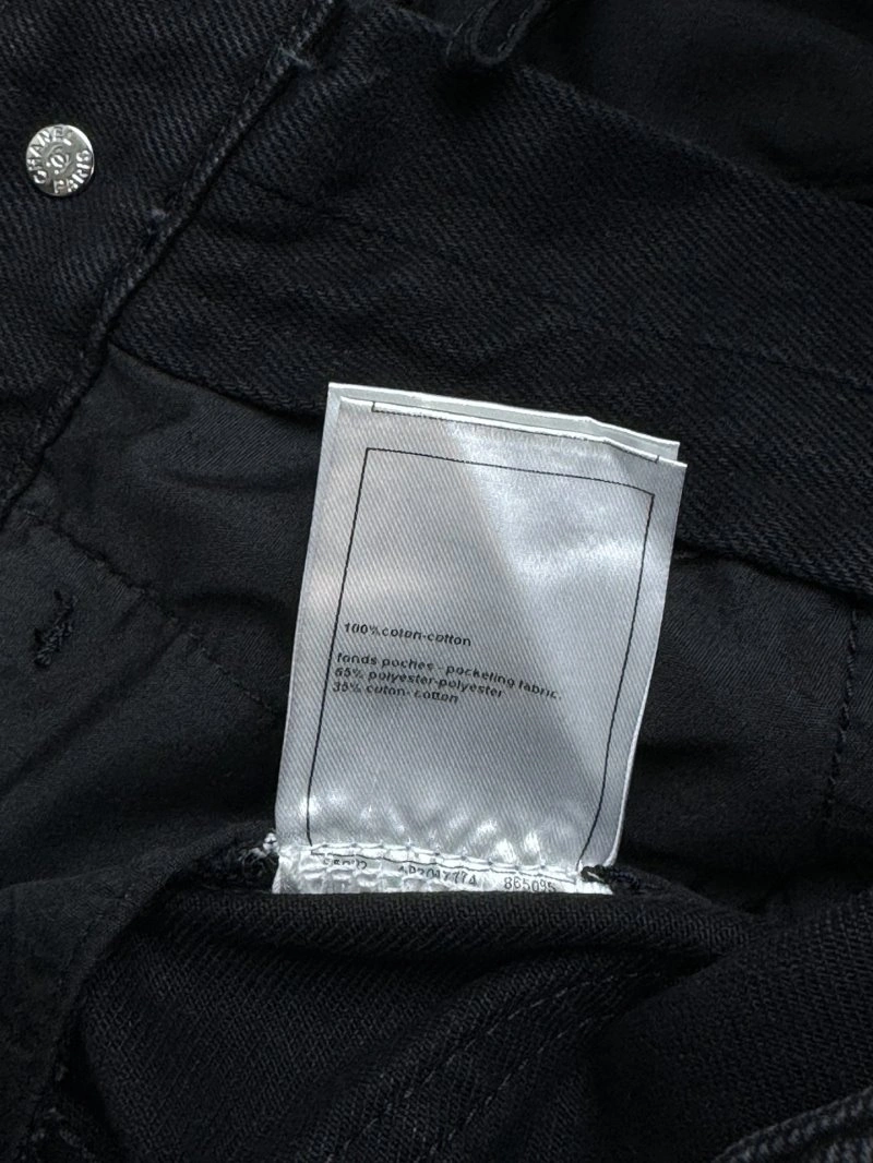 Bold Chanel Jeans 108191