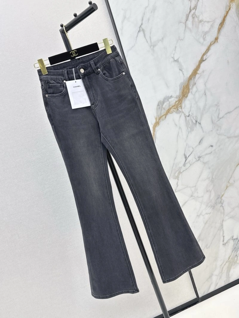 Sophisticated Chanel Jeans 108207