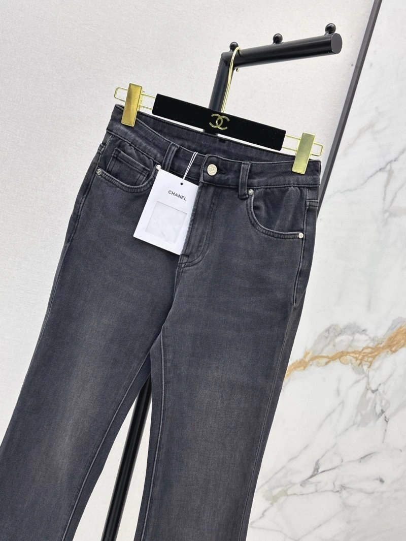 Sophisticated Chanel Jeans 108207