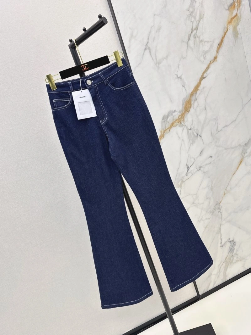 Stylish Chanel Jeans 108198