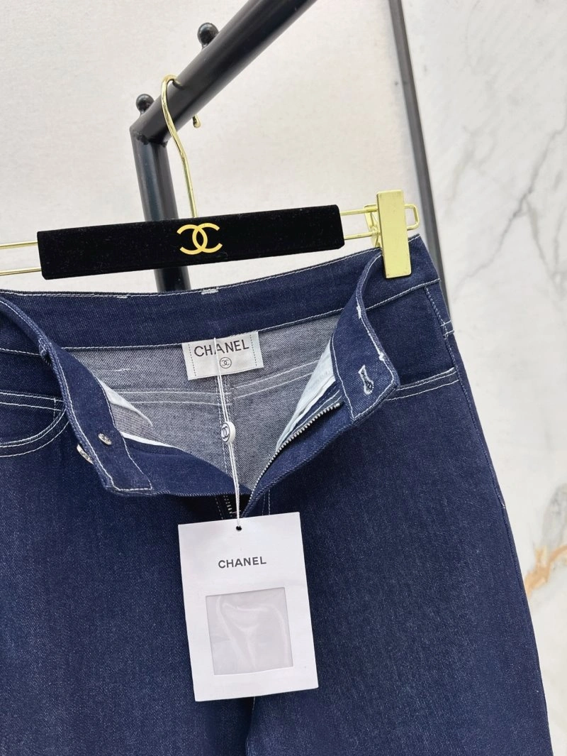 Stylish Chanel Jeans 108198