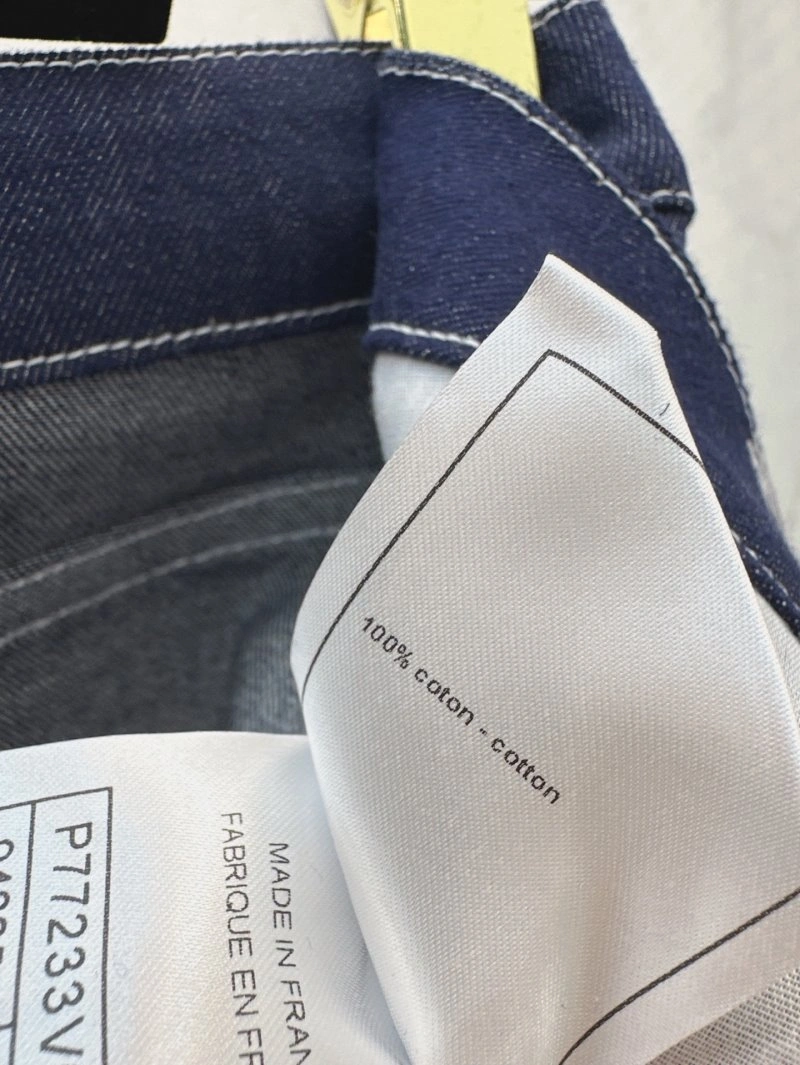 Stylish Chanel Jeans 108198