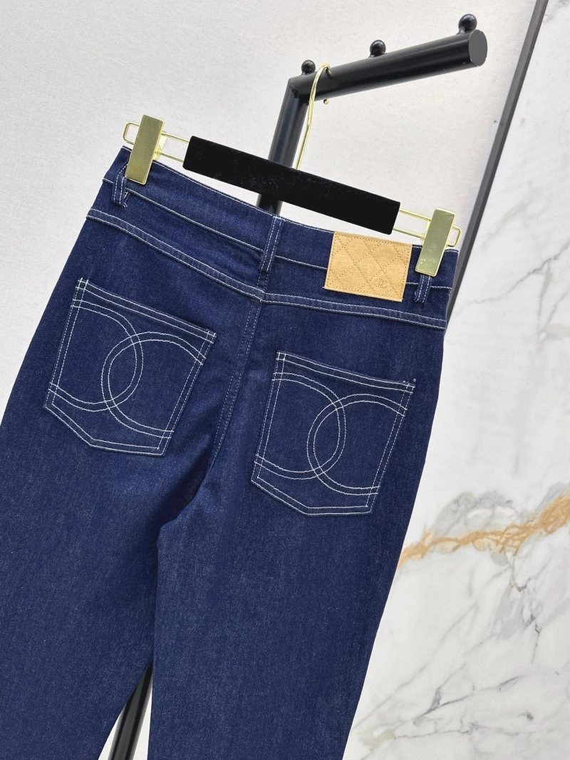 Stylish Chanel Jeans 108198