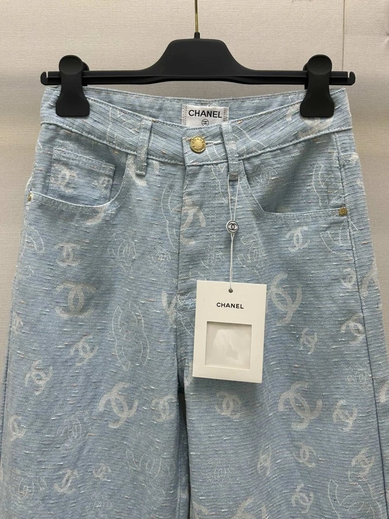 Bold Chanel Jeans 108183